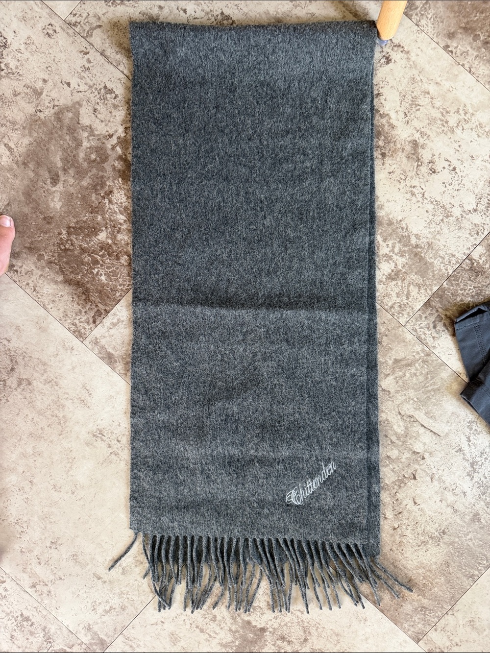 Men's Gray cashmere Scarf with Fringe